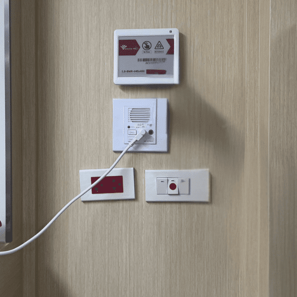 รูปติดตั้งจริงระบบป้ายอิเล็กทรอนิกส์ ในโรงพยาบาล